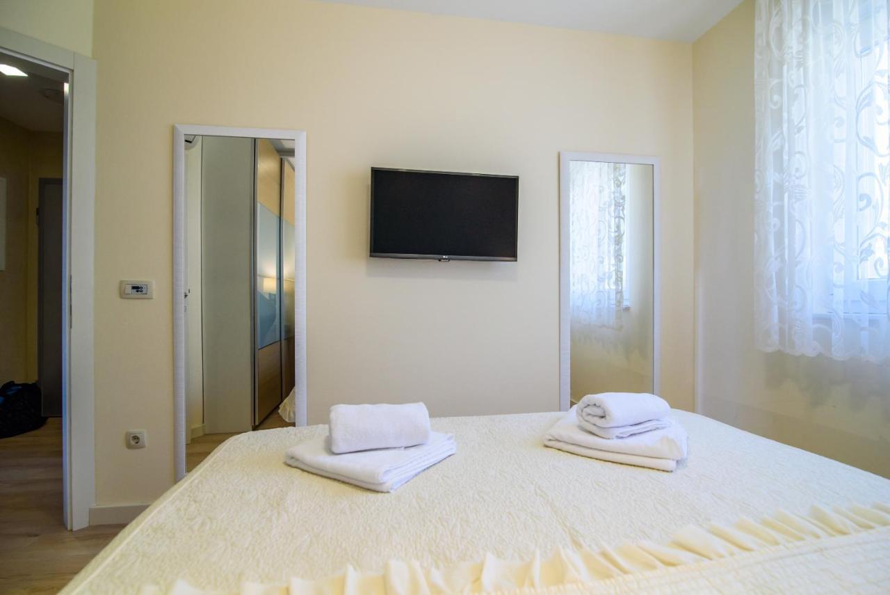 פרומאינה Apartments Leone Lukas מראה חיצוני תמונה