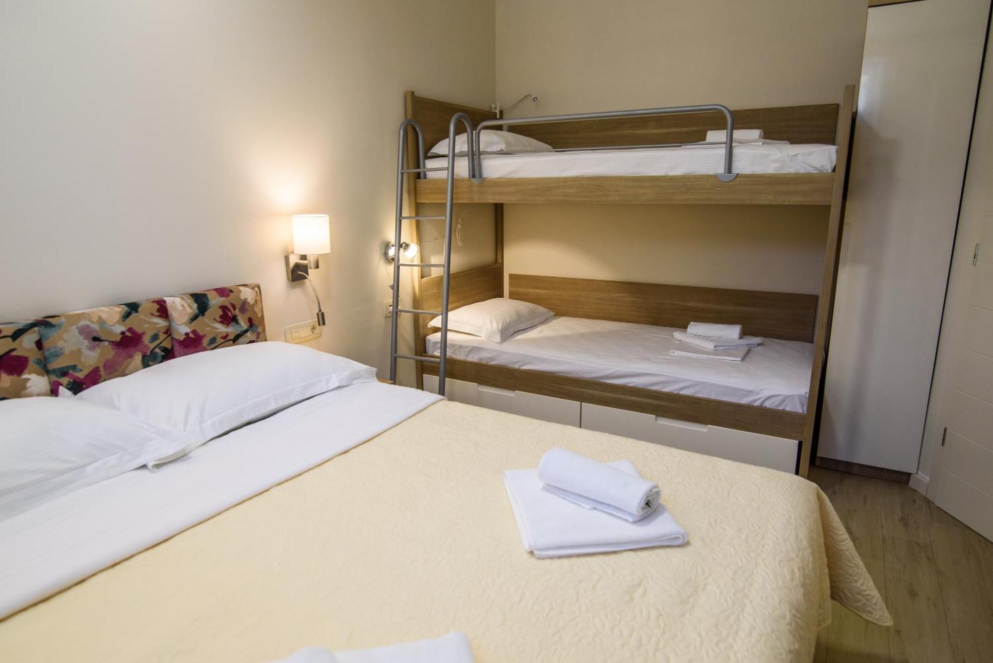 פרומאינה Apartments Leone Lukas חדר תמונה