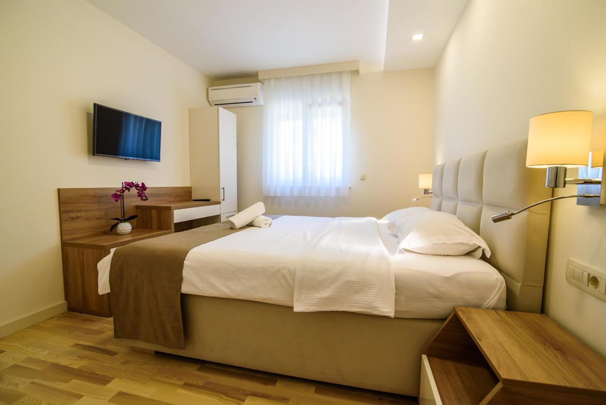 פרומאינה Apartments Leone Lukas חדר תמונה
