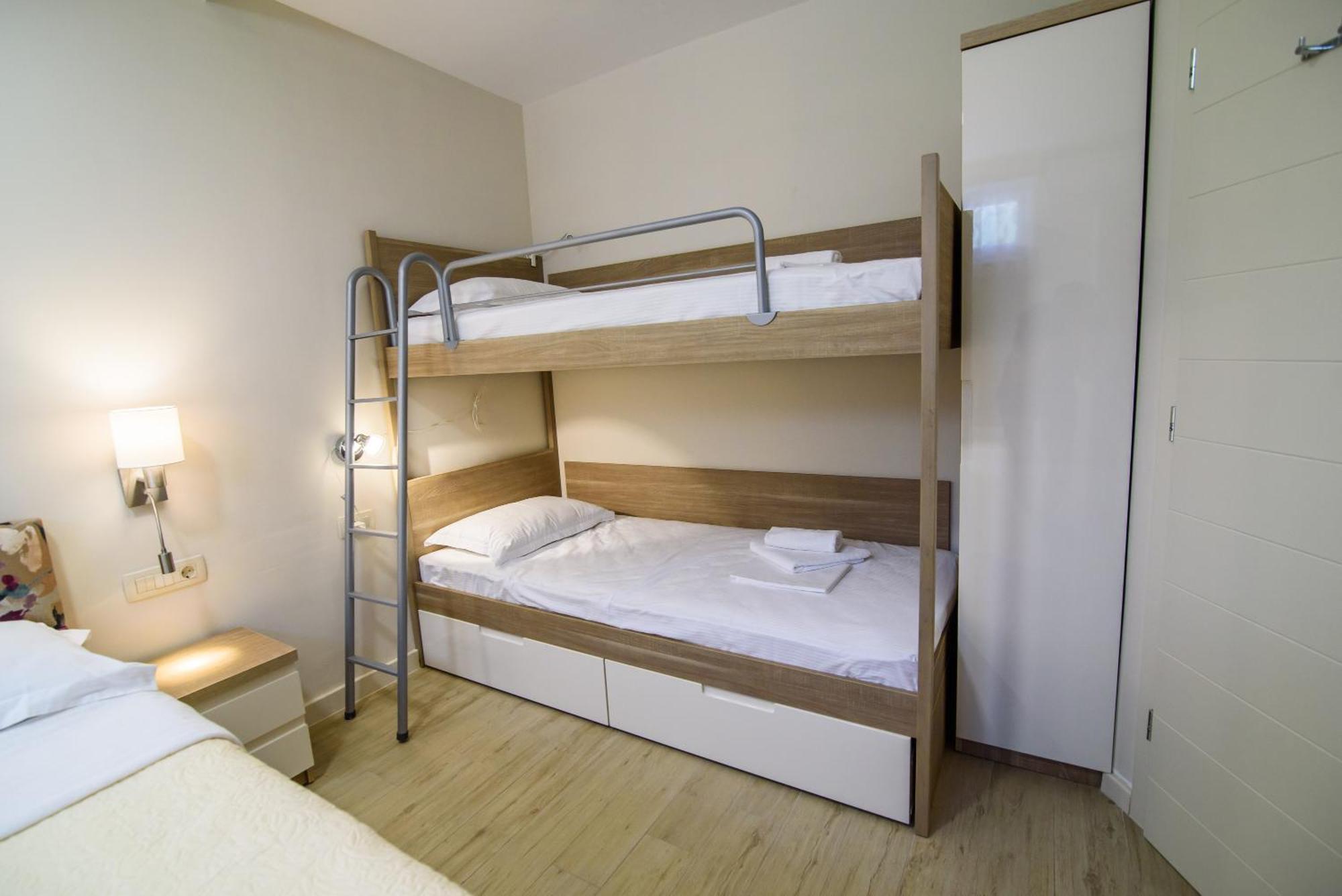 פרומאינה Apartments Leone Lukas חדר תמונה
