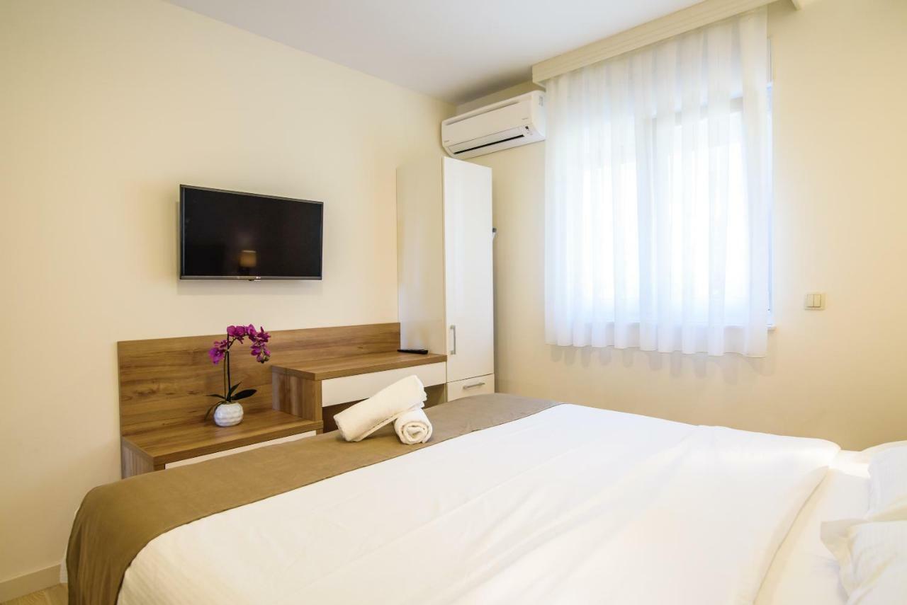פרומאינה Apartments Leone Lukas מראה חיצוני תמונה